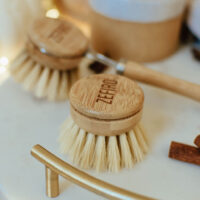 Bamboo and Sisal Pot Brush - Image 3