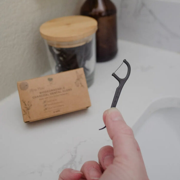 Biodegradable Charcoal Dental Floss Picks by Me Mother Earth - Image 2